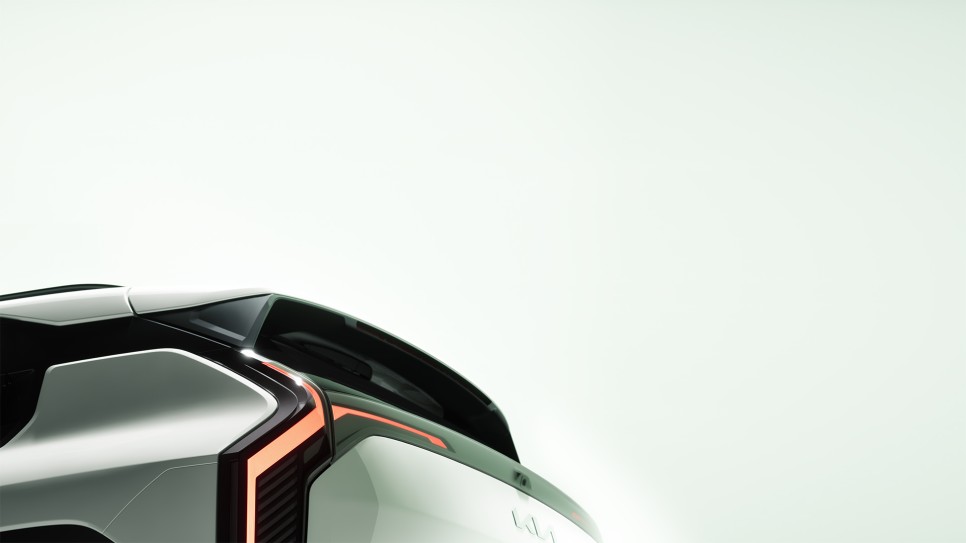 기아 세번째 전용 전기차 모델, 더 기아 EV3 티저 공개