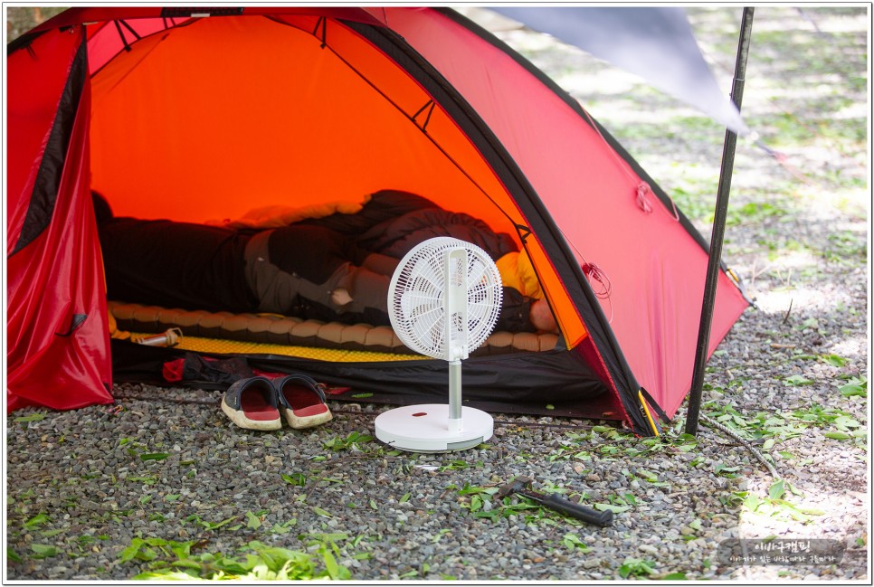 저버팬 무선 캠핑선풍기 휴대성 좋은 접이식 캠핑용써큘레이터