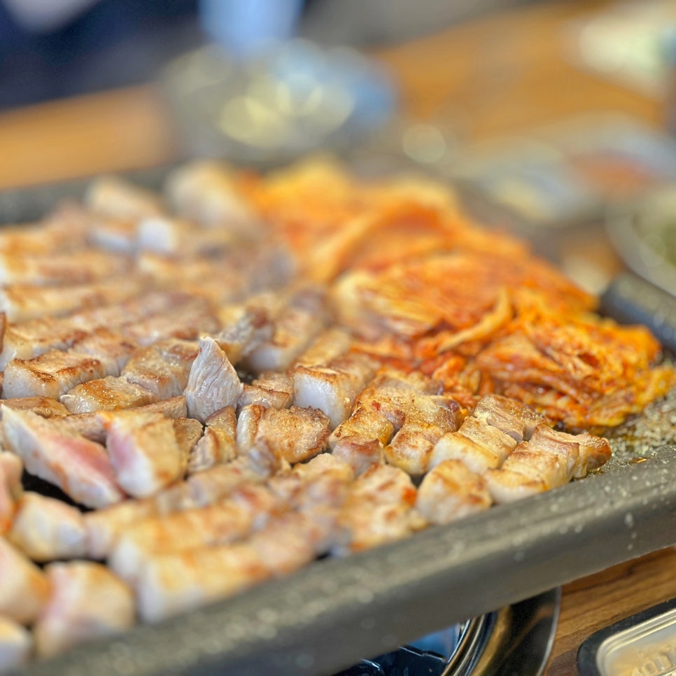 마곡나루 맛집 역근처 도니랑김치생삼겹 묵은지 삼겹살집