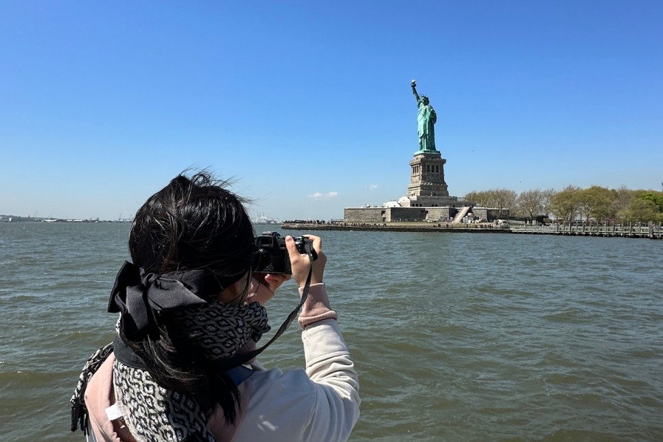 뉴욕 여행 사진 풀프레임 미러리스 카메라 캐논 EOS R8