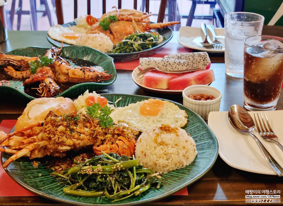 호이안 올드타운 맛집 랍스터 톰도 에어컨 카페 우베베 반미맛집