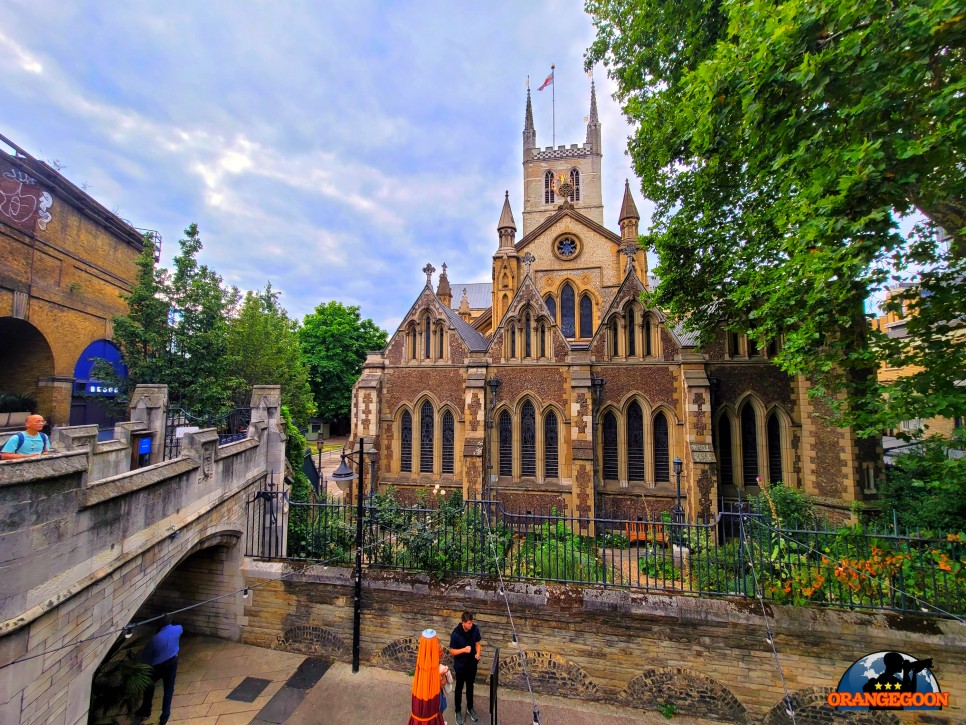(영국 런던 / 런던 도보 여행 #80) 역사와 문화의 도시. 런던의 거리를 뚜벅뚜벅<런던 대화재 기념비, 런던 브리지, 서더크 대성당>