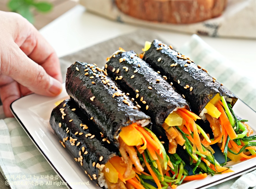 꼬마김밥 만들기 어묵 김밥맛있게싸는법 김밥 재료