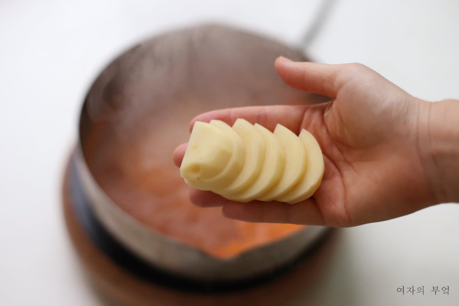얼큰 칼국수 끓이는법 장칼국수 고추장 매운 감자 칼국수 만드는법