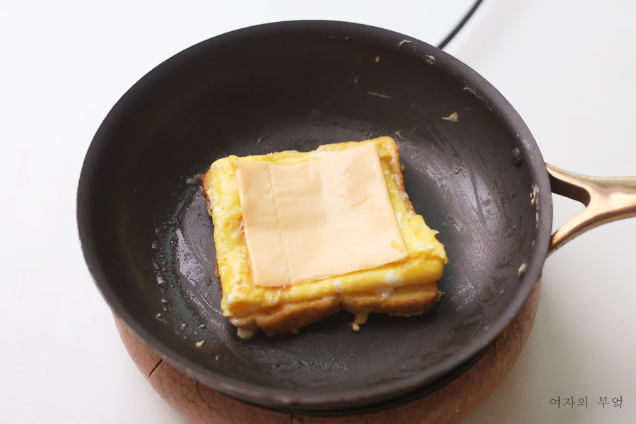 햄치즈토스트 만들기 길거리토스트 레시피 원팬 식빵 계란 토스트