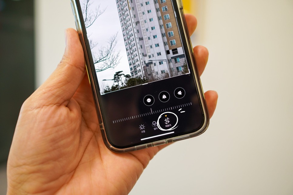 기본 아이폰 사진 보정 어플로 역광 자동 보정하는 방법