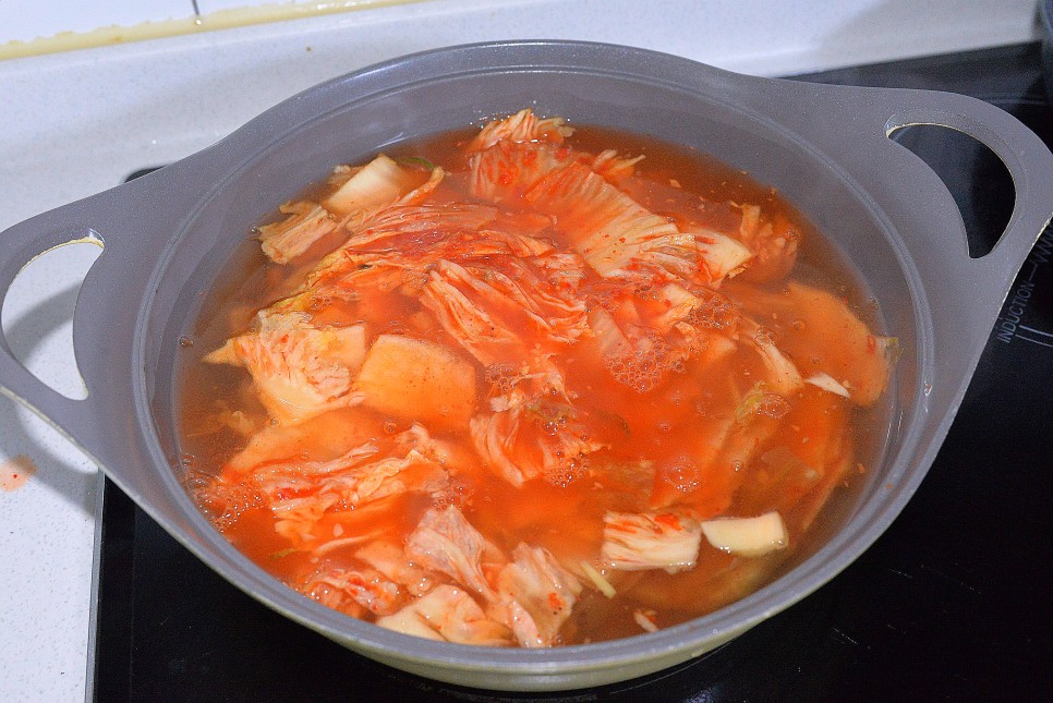 참치 김치찌개 맛있게 끓이는법 김치찌개 레시피 저녁메뉴 추천