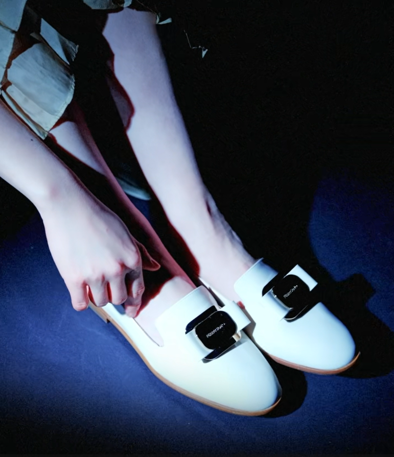 여성 명품 로퍼 신발: 페라가모 뉴 바라 플레이트! 천우희, 이주빈, 이세영, 안소희 패션 포인트