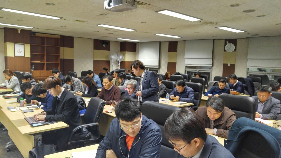 고려대학교 온라인마케팅 교육 과정에 원우 님들이 차고 넘치는 이유!