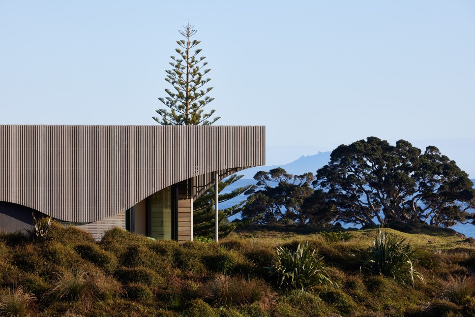 파사드 디자인! 자연 경관과 조화를 이룬 아름다운 주택, Dune House by Herbst Architects