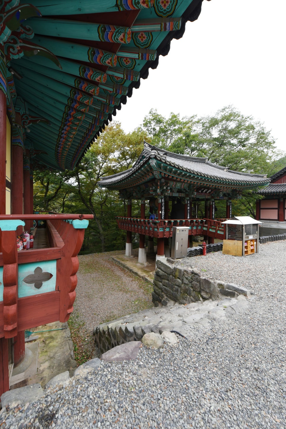 진주 월아산 청곡사 - 청학이 골라준 명당