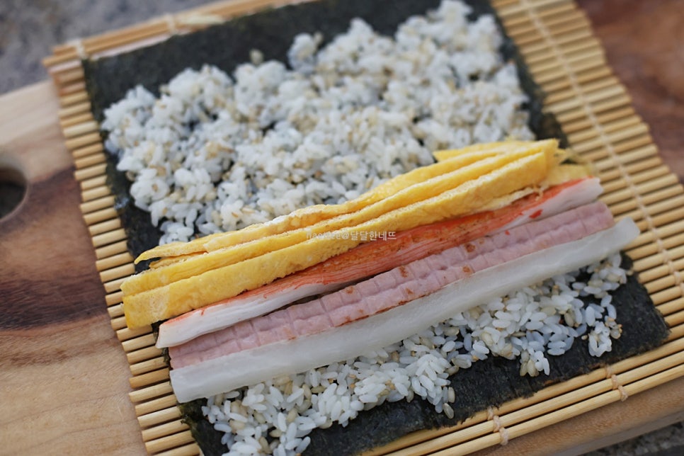 기본 김밥맛있게싸는법 소풍 김밥 만들기