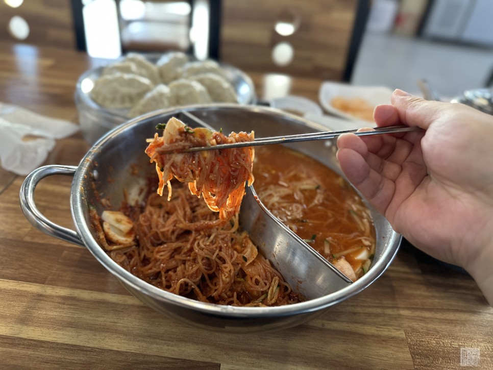 김해 밀면 맛집 부산밀면 김해 본점의 반반 밀면 후기