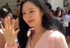 김지원 싱가포르 난리난 분홍색 막스마라 쉬폰 원피스 불가리 디바스드림 목걸이 가격은?
