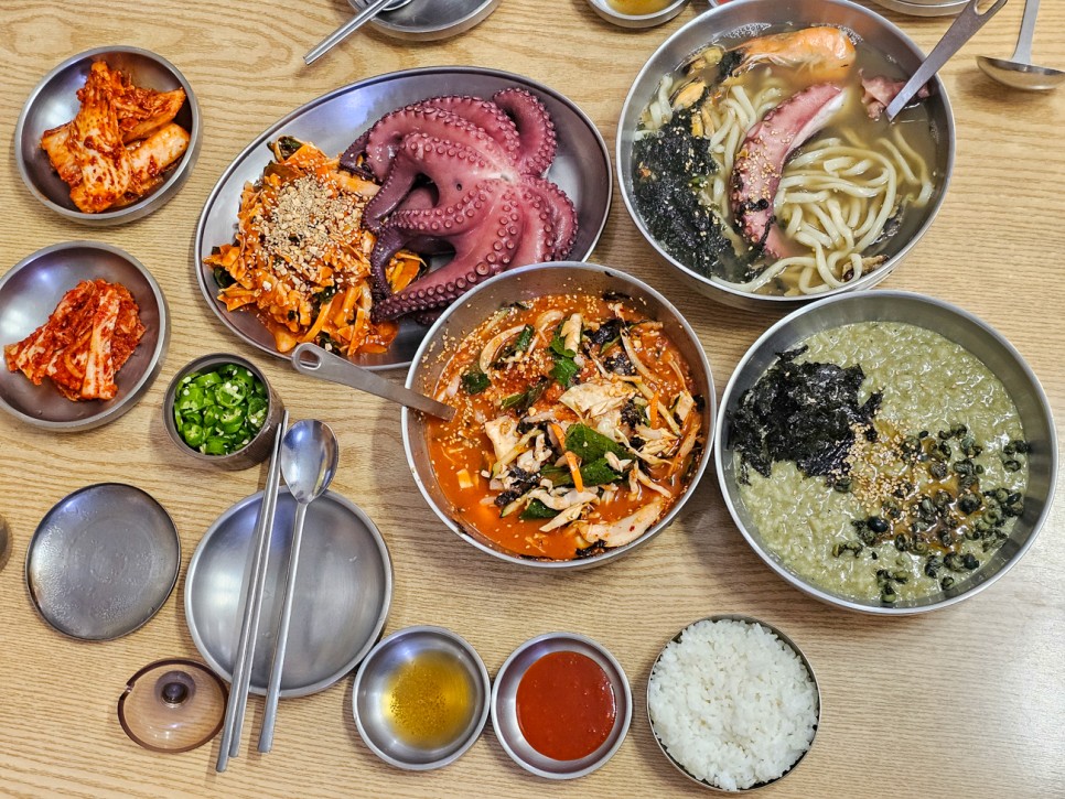 제주 한림 맛집 협재칼국수 제주도 물회 보말죽이 일품