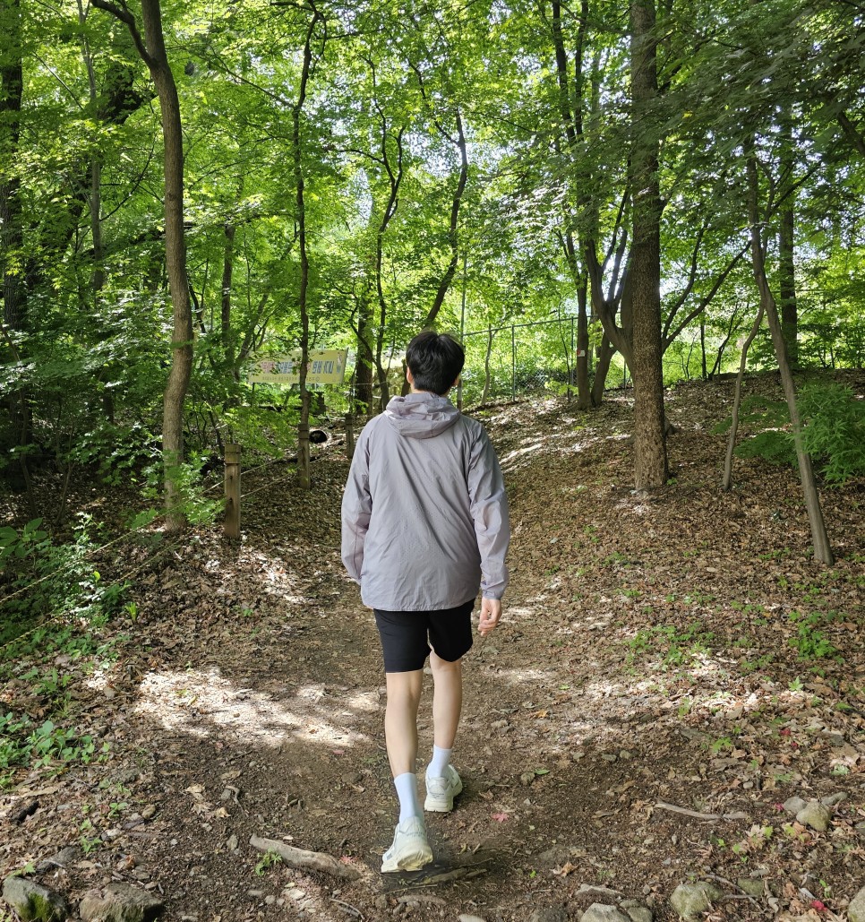 남성 등산 아우터 추천 코오롱스포츠 에그라이트 여름 초경량 바람막이 가벼워