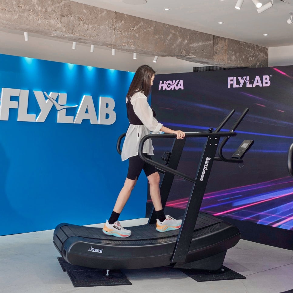 HOKA FlyLab 호카 성수 팝업 신상 런닝화 트레킹화 추천