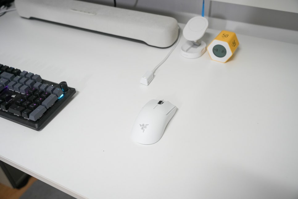 게이밍 무선 마우스 추천, 가벼운 레이저 바이퍼 V3 프로 PRO 화이트 색상 후기
