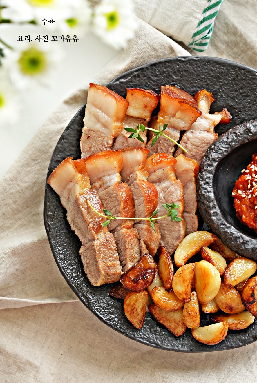 앞다리살 수육 맛있게 삶는법 류수영 무수분 돼지 수육 삶는법