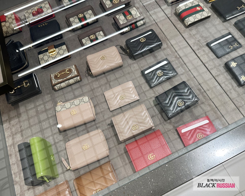명품 편집샵 바쉬 현대백화점 디큐브시티 해피바쉬데이로 구찌 & 프라다 가방 쇼핑 할인 득템!