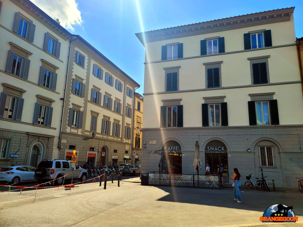 (이탈리아 피렌체 / 독립광장) 베티노 리카솔리, 우발디노 페루치의 동상이 세워져 있는 작은 광장. 인디펜덴차 광장 Piazza della Indipendenza