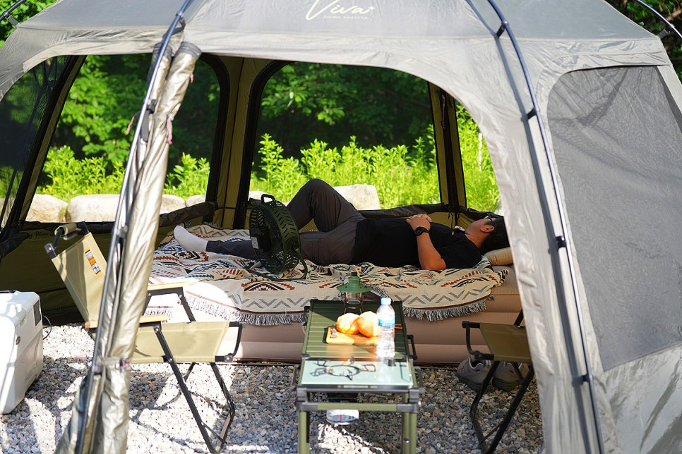 캠핑카페트 멜리띠 오로라 3XL 캠핑러그 캠핑이불도 되는 감성캠핑용품 고카프 참가해요.