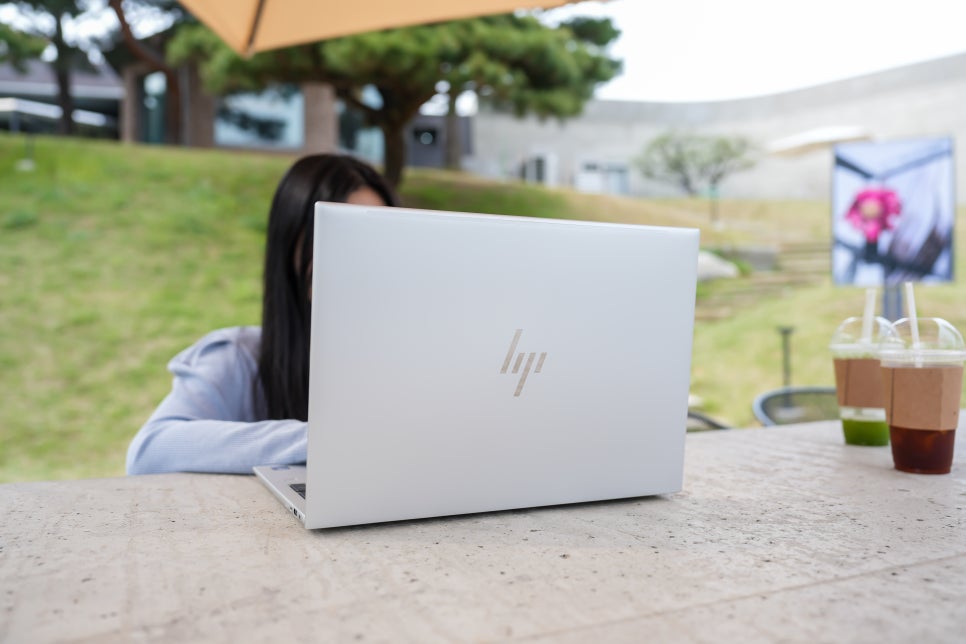 HP 비즈니스 사무용 AI 노트북 사양 높은 엘리트북 860 G11 리뷰
