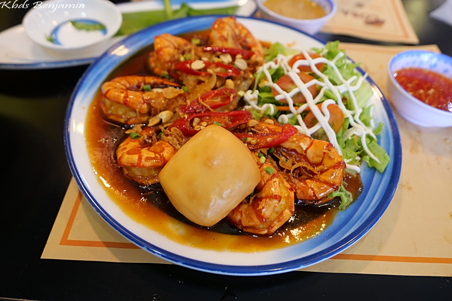 베트남 다낭 한시장 맛집 로컬 깔끔한 코바쌀국수 냐벱 미케비치