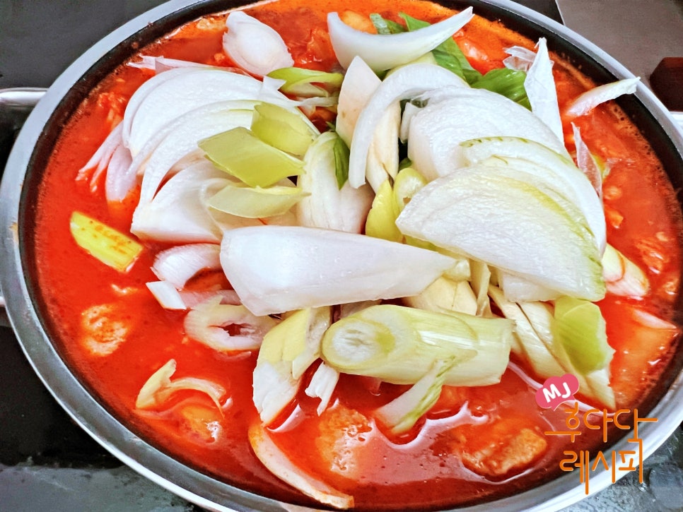 돼지고기 김치찌개 맛있게 끓이는법 류수영 평생 김치찌개 레시피