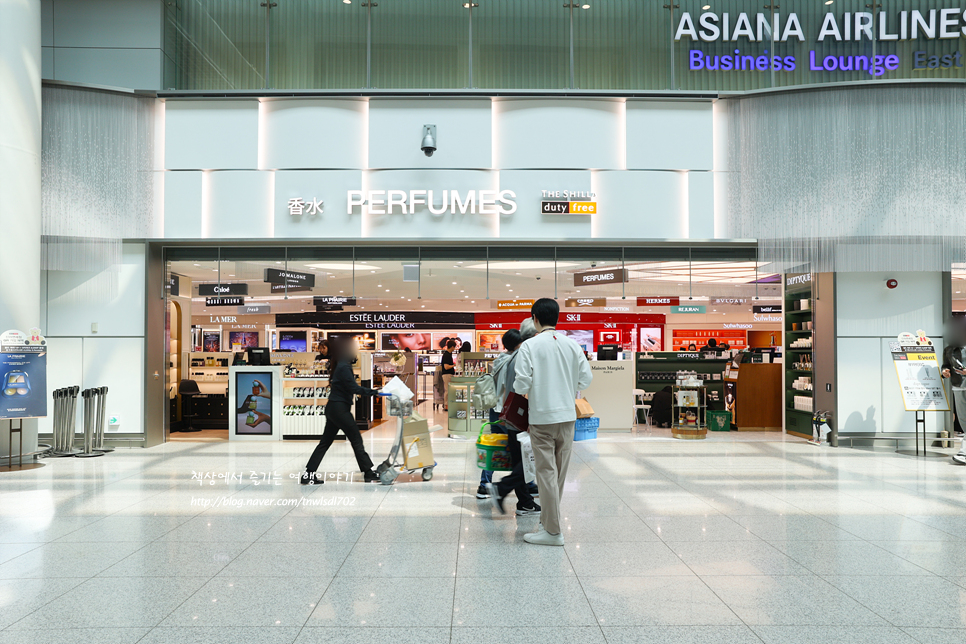 여행의 시작은 면세점 쇼핑부터! 인천공항 신라면세점 쇼핑리스트 면세 추천템 해외여행 준비물 득템