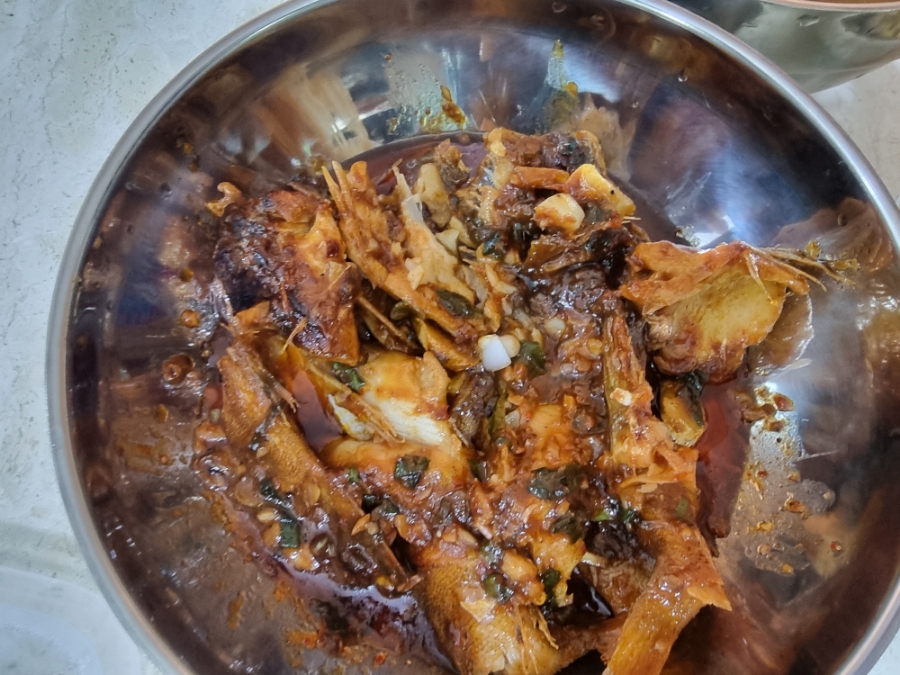 중국생활 비린내충전~! 낚은 우럭으로 회,매운탕 노래미튀김 중국식 생선요리까지 완벽~!