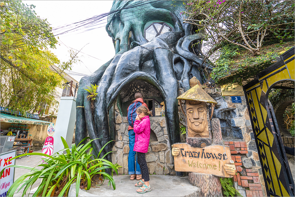 베트남 달랏 여행 가볼만한곳, 이상한 계단 크레이지하우스