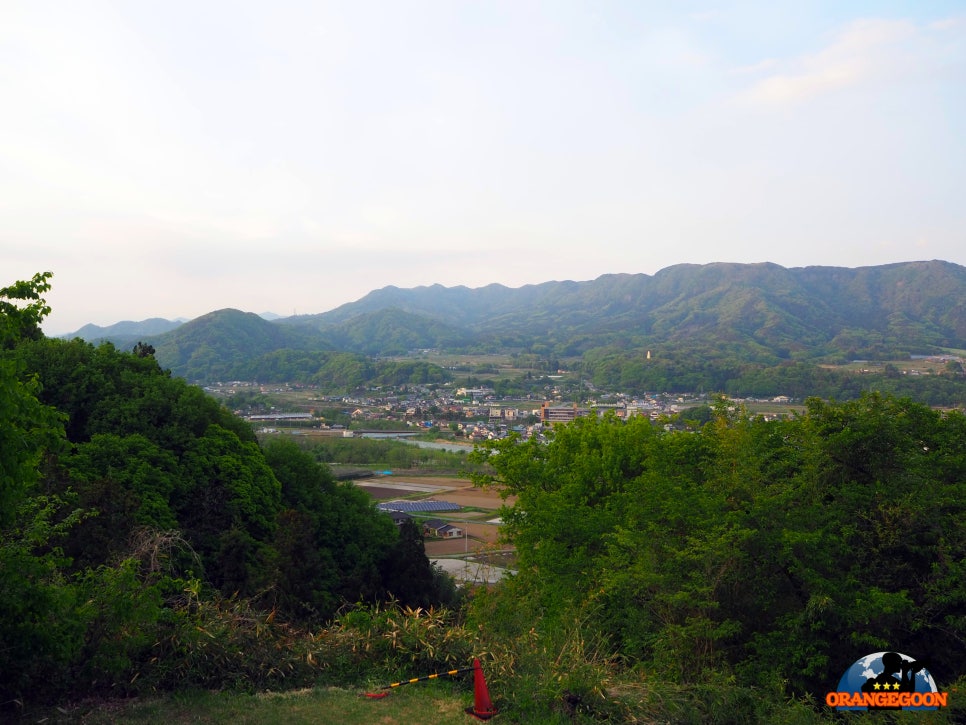 (일본 군마 / 나구루미 성터) 도요토미 히데요시의 오다와라 정벌과 관련된곳. 사나타 마사유키가 누마타 성을 손에 넣기 위해서 만든 곳