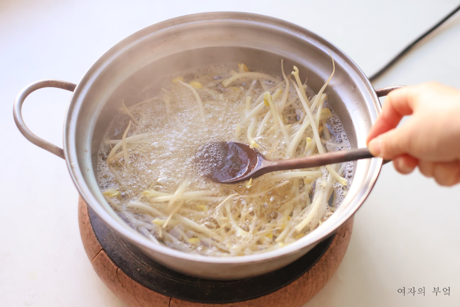 맑은 콩나물국 끓이는법 간단 콩나물국 레시피 끓이기