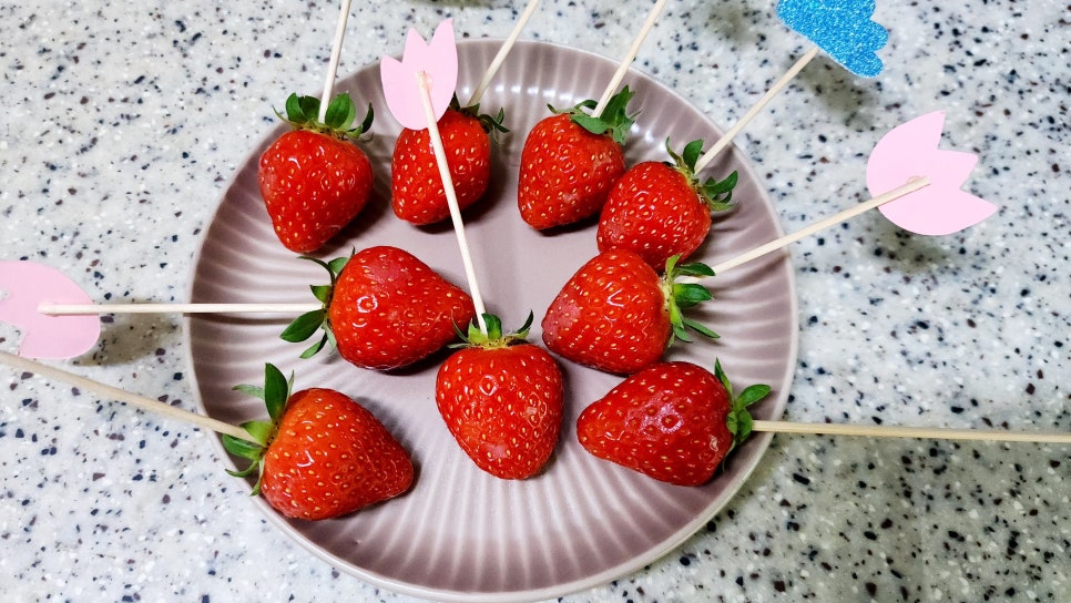 간단한 간식 딸기 탕후루 만들기 중국디저트 과일 탕후루 만드는법 딸기요리