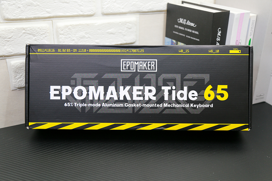 무선 기계식 게이밍 키보드 65%로 콤팩트한 에포메이커 Epomaker Tide65 QMK/VIA