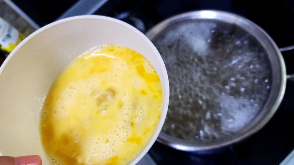 계란탕만들기 간단한 아침메뉴 달걀국 부추 계란국 끓이는법 자취생 간단요리