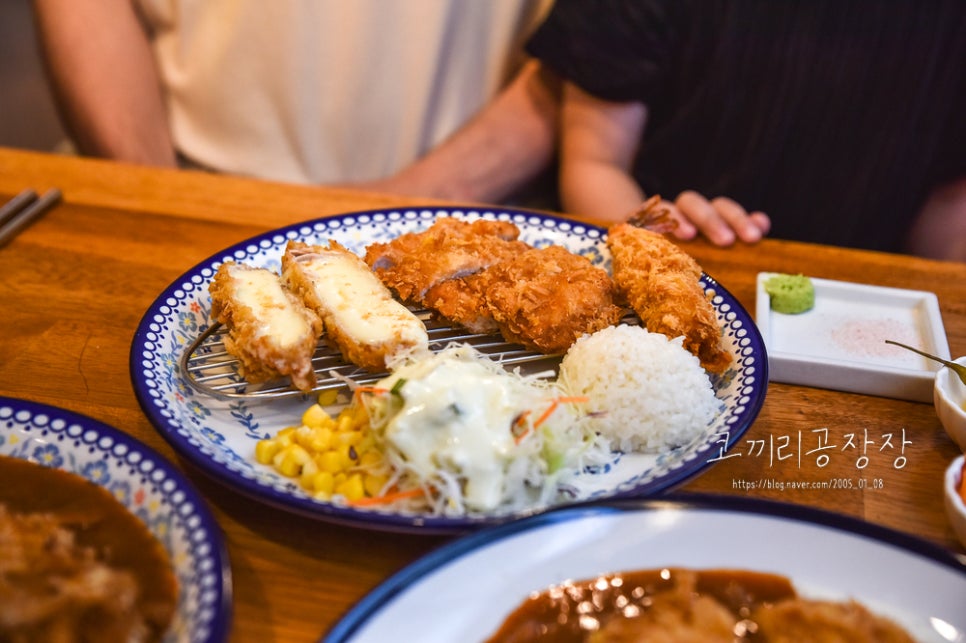 둔산동 갤러리아 맛집 아이랑 가볼만한 별달돈까스카페