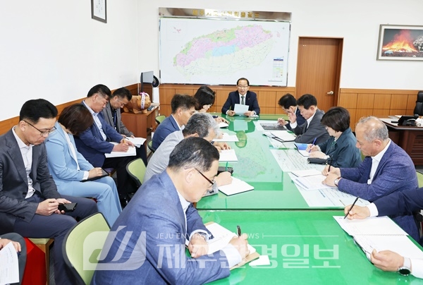 강병삼 제주시장, “무더위 축산악취 민원 증가.. 대책 마련해 달라”