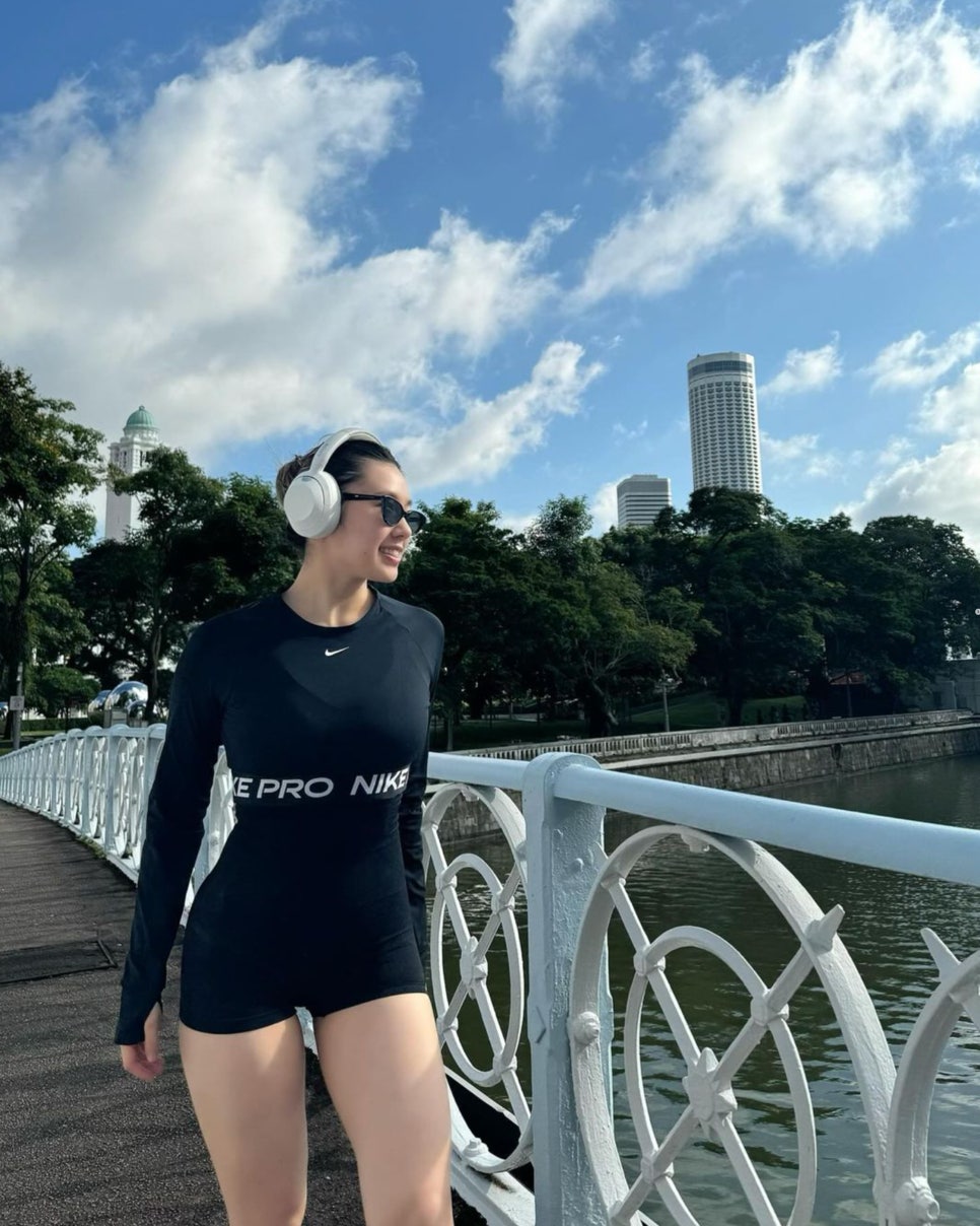 싱가포르 여행 간 리정 여성 운동복, 나이키 트레이닝복 크롭티 가격은?