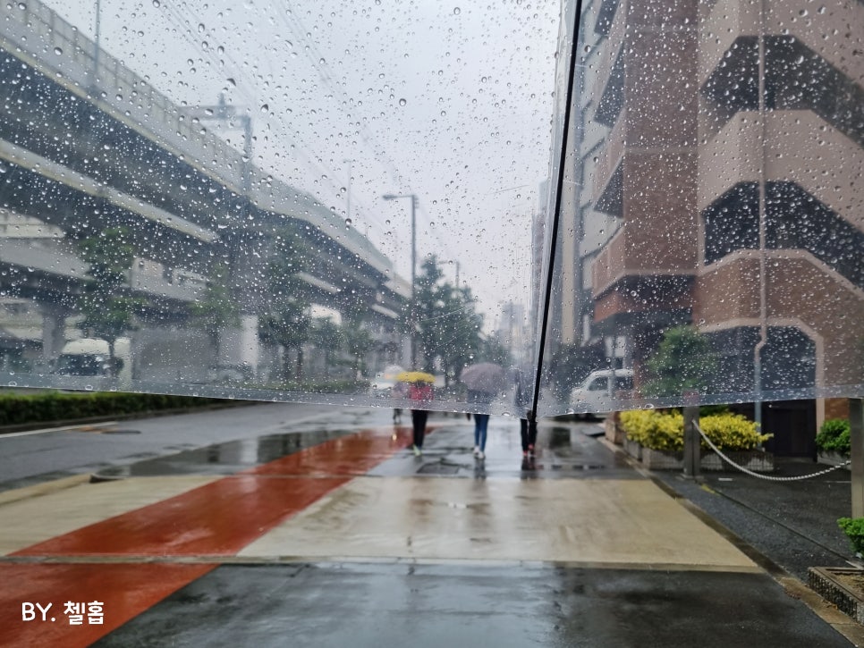 일본 오사카 날씨예보 6월 7월 8월 날씨 옷차림 태풍 에위니아  조심