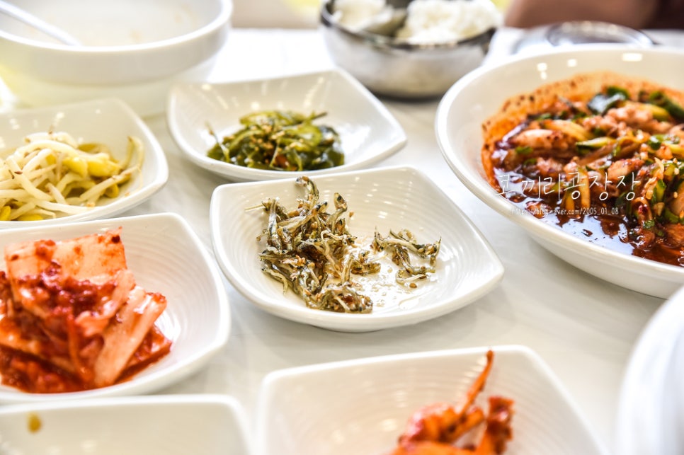 거제도 바람의언덕 맛집 칼국수와 낙지볶음 푸짐한구성 대박난맛집 거제학동점 후기