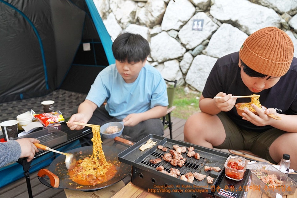 캠핑밀키트 신나는 부대찌개 빅마마만의 노하우가 담긴맛