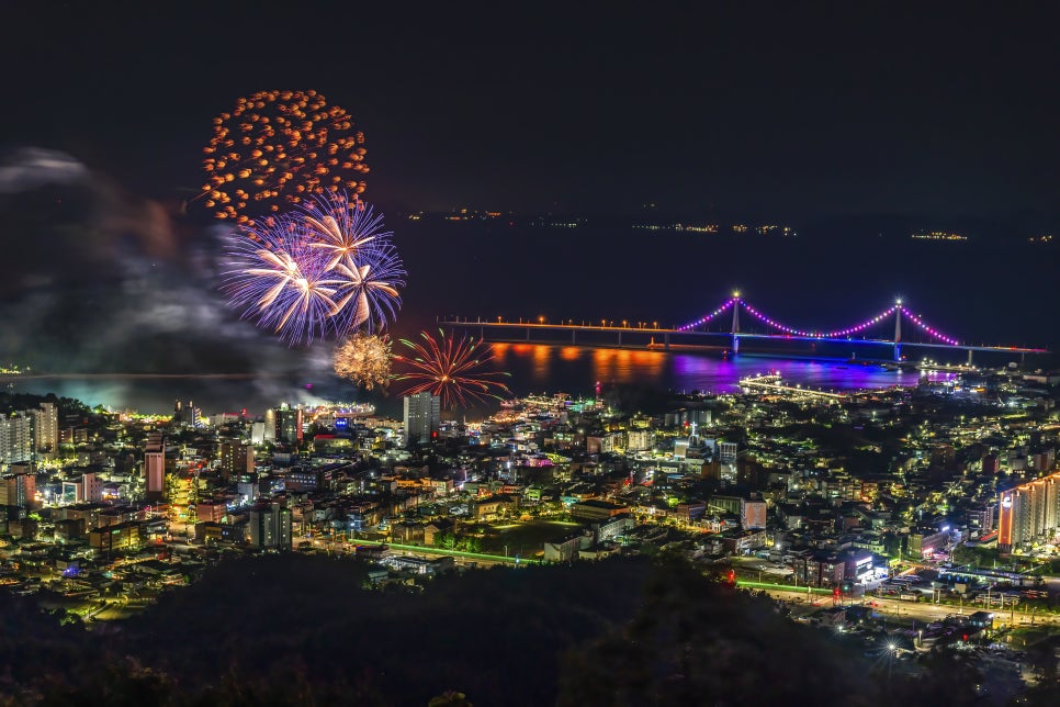 산에서 본 고흥 녹동 불꽃축제