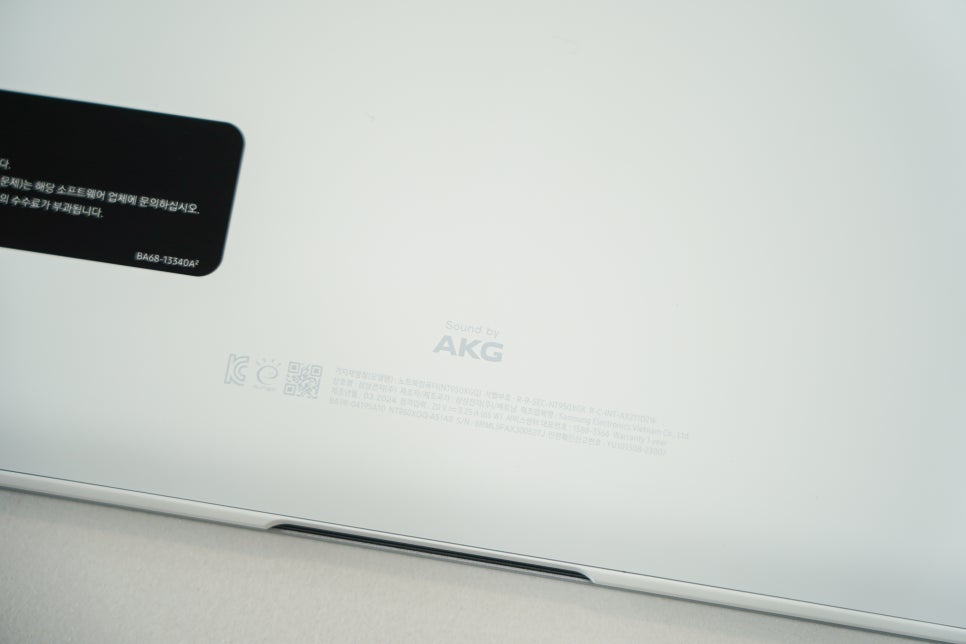 삼성 노트북 갤럭시북 2 프로 SE NT950XGQ-A51A, 대학생 프리랜서에게 추천하는 이유