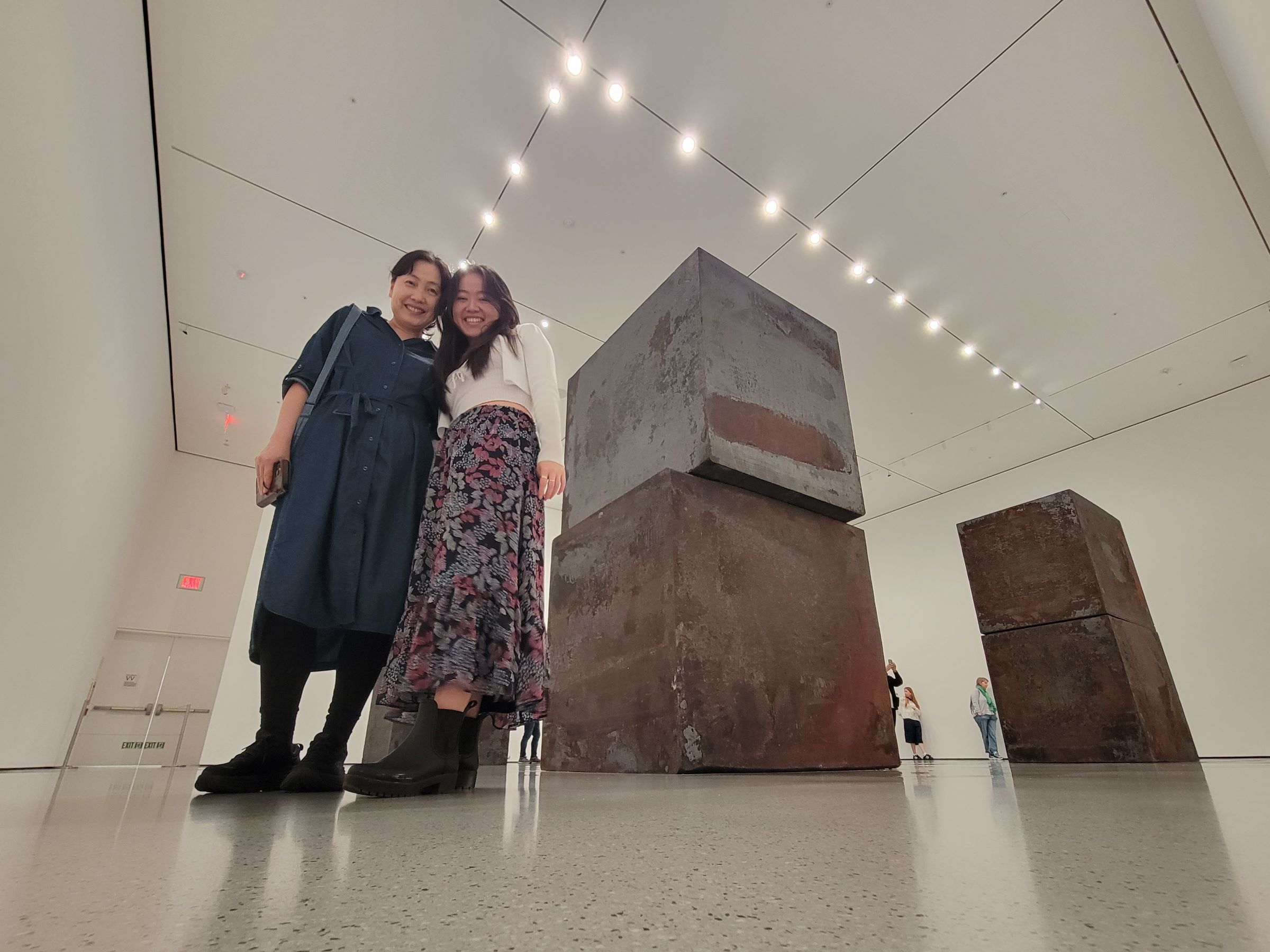맨하탄 6&frac12; 애비뉴의 라그랑데부쉐리(La Grande Boucherie)에서 브런치를 먹고 모마(MoMA)를 또 구경