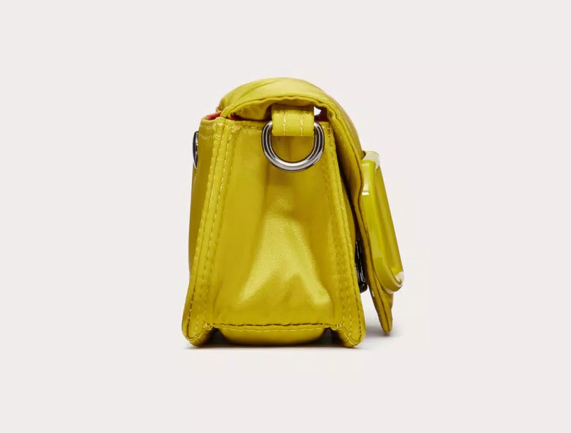손예진 토요일 난리난 크로스백 핸드백 숄더백 다되는 발렌티노 포터 가방 가격은?