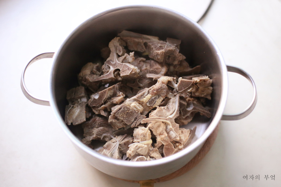 돼지 등뼈 감자탕 레시피 우거지 감자탕 끓이는법 뼈다귀해장국