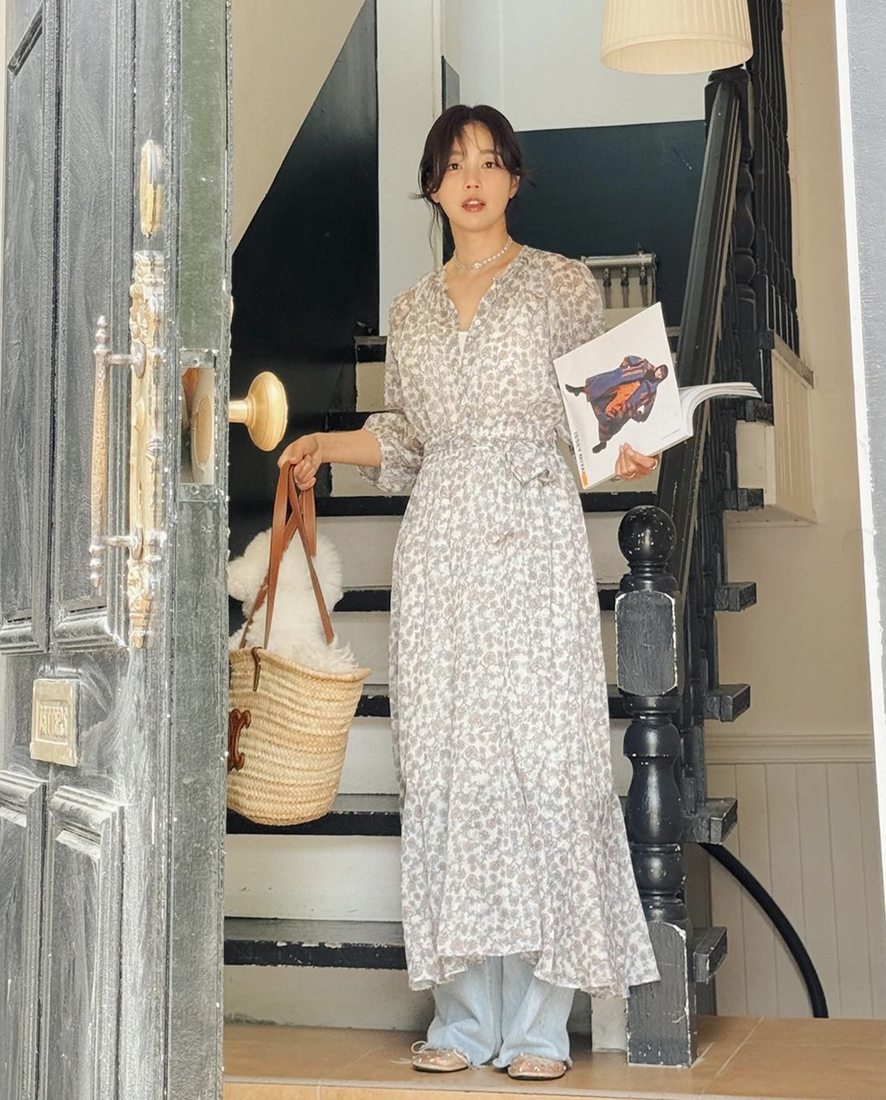 패션 인플 기은세가 선택한 여름 가방 셀린느 라탄백 로에베 라피아백
