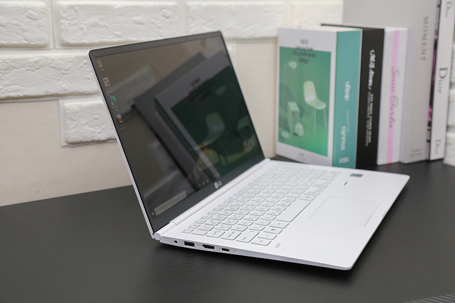 가성비 노트북 추천 LG그램 15인치 뉴퍼마켓에서 대학생 노트북 합리적으로!
